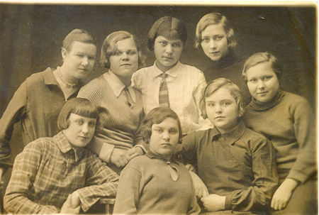 Первый выпуск школы Банкуч. 1934 г.